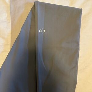 Alo leggings- worn once!